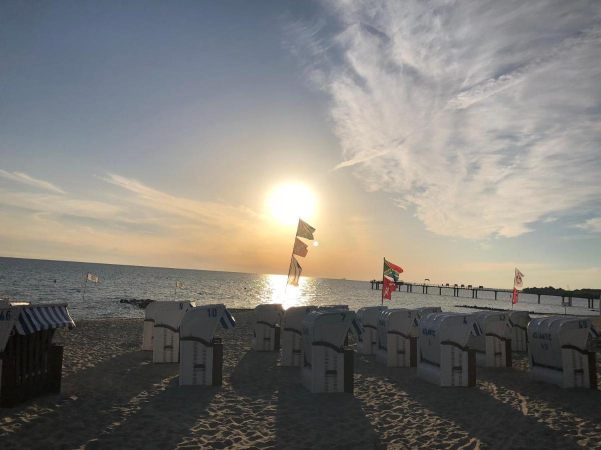 Maison Du Port Timmendorfer Strand Buitenkant foto